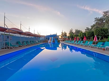 Lims Bona Dea Beach Hotel