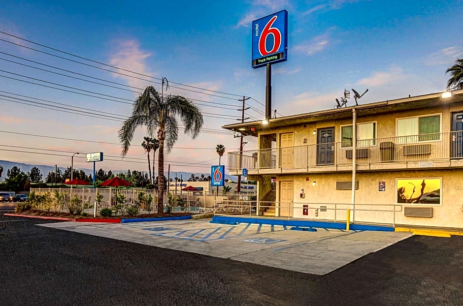 Motel 6 San Bernardino, CA - South