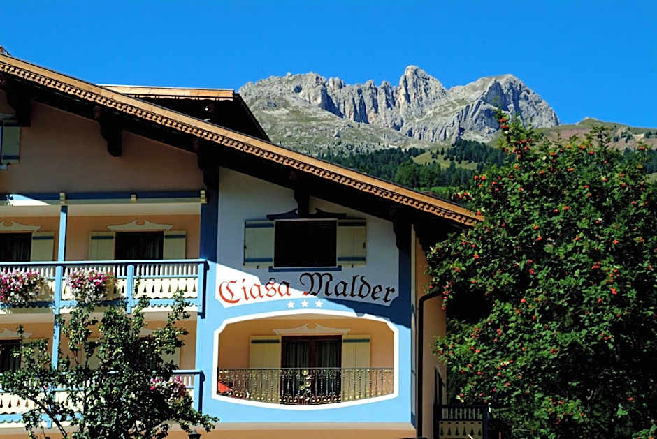 Photo 1 of 34 of Hotel Malder