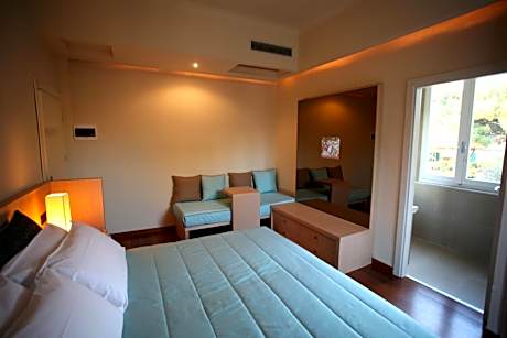 Triple Room with Balcony