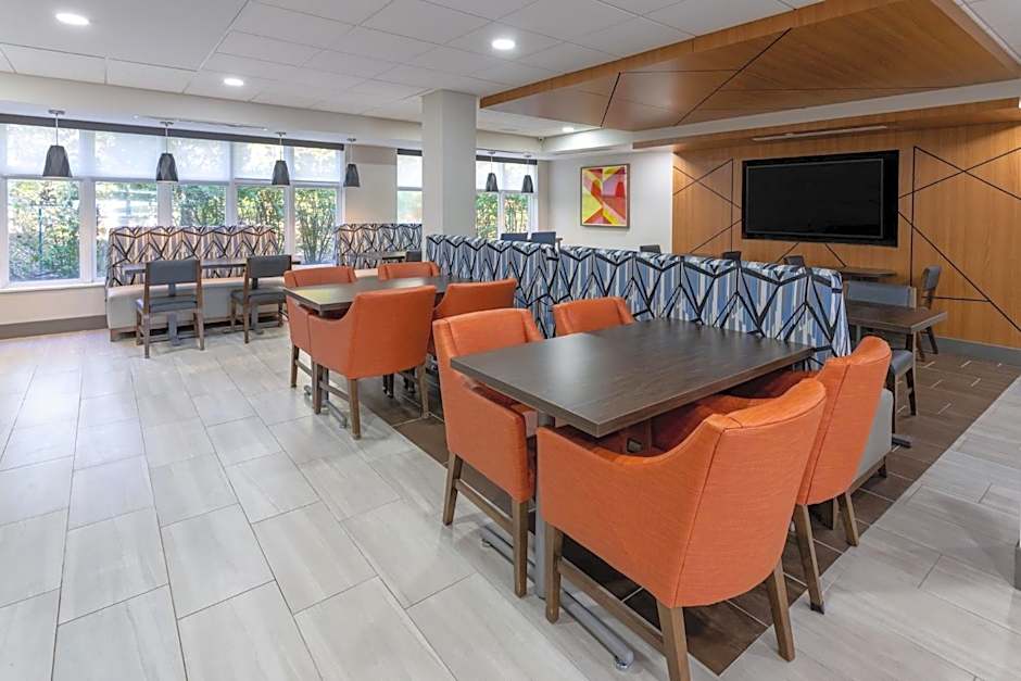 Holiday Inn Express Hotel & Suites Vineland Millville By IHG