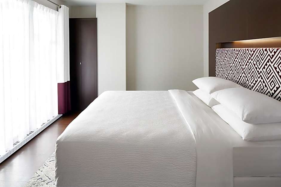 Four Points by Sheraton Levis