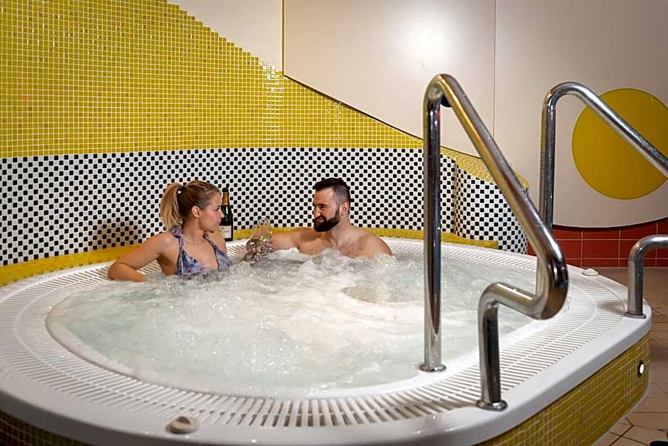 Dom Wczasowy Zew Morza - Basen, Spa, Wyżywienie w Cenie