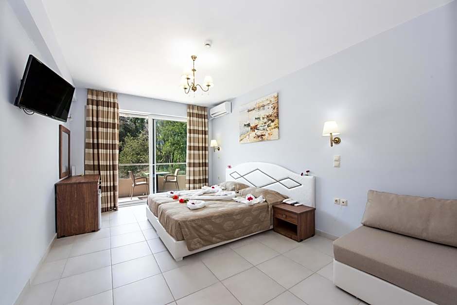 Angela Beach Hotel & Apts