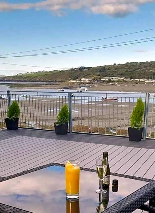 The Teifi Waterside Hotel