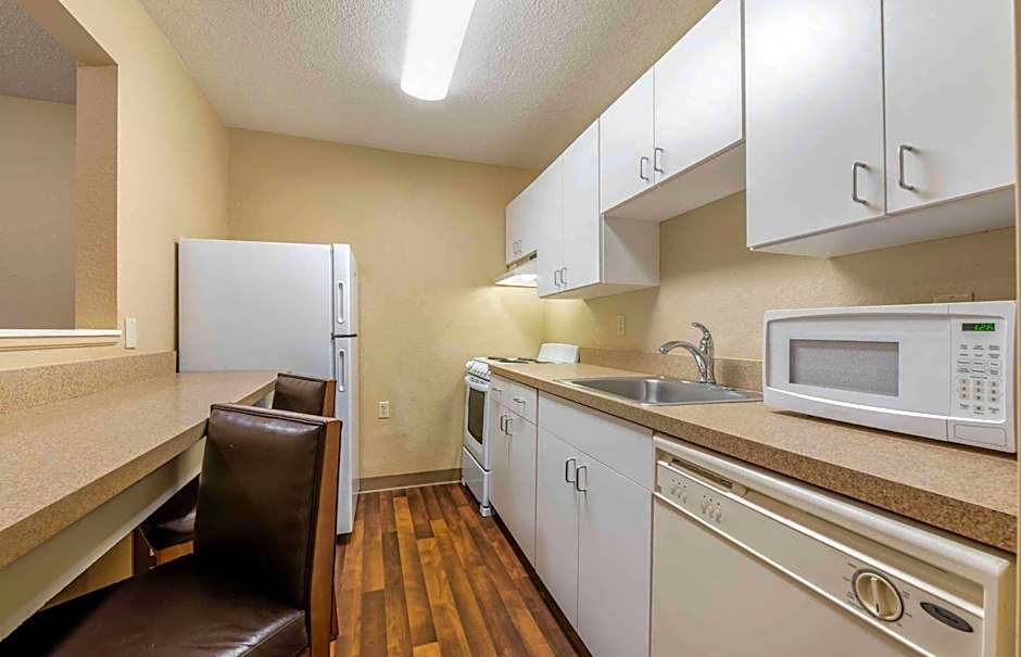 Extended Stay America Suites - Evansville - East