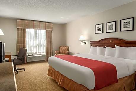 1 King Bed, Nonsmoking