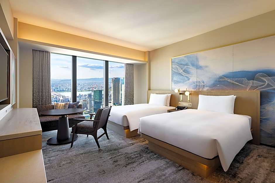 THE OSAKA STATION HOTEL, Autograph Collection