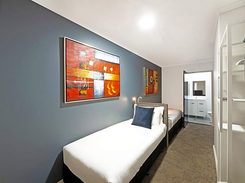 28 Hotel