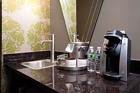 King Room with Spa Bath