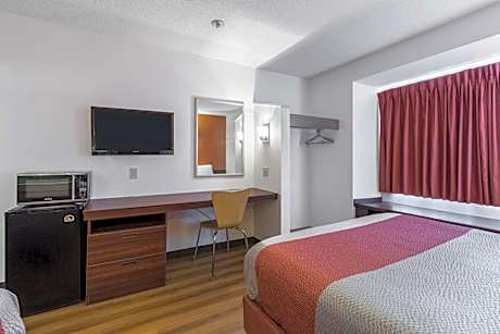 Deluxe Queen Room - Smoking