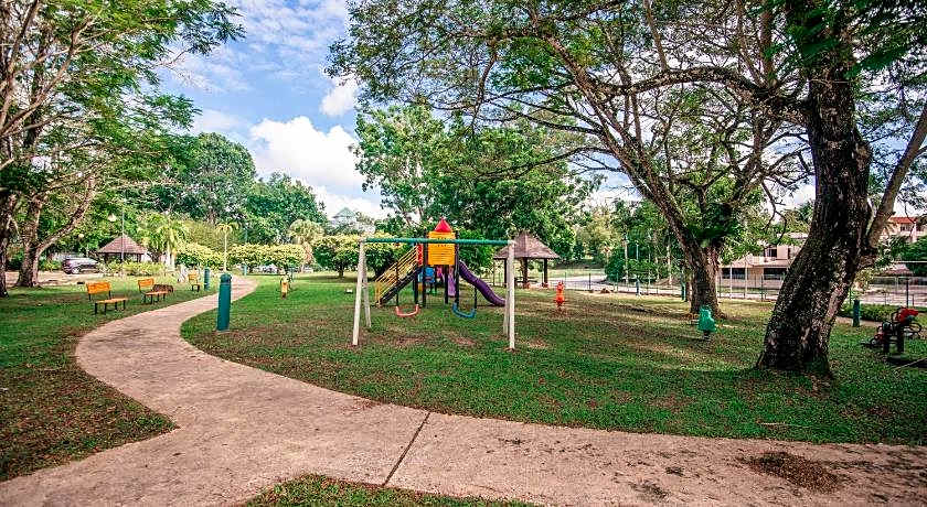 Rimbun Suites & Residences