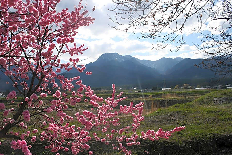 Azumino Backpackers 山の風