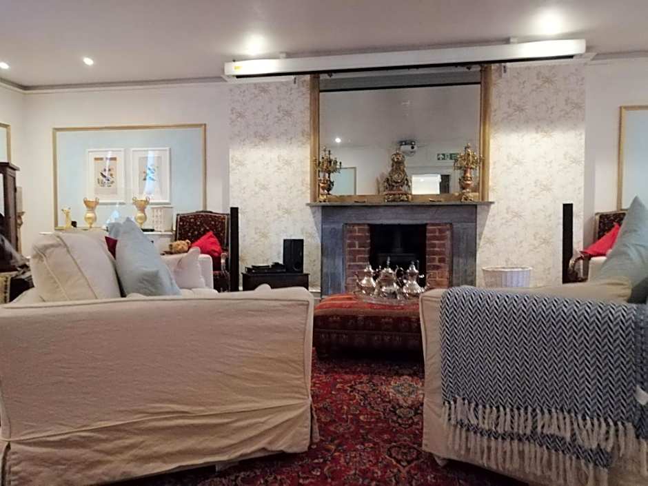 Guestling Hall Hotel