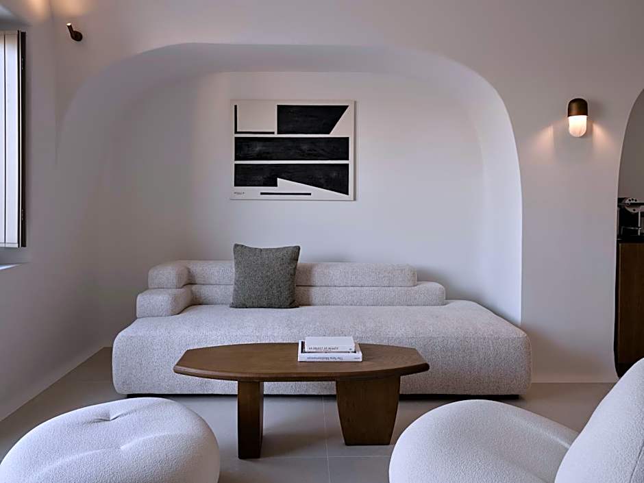 Andronis Luxury Suites