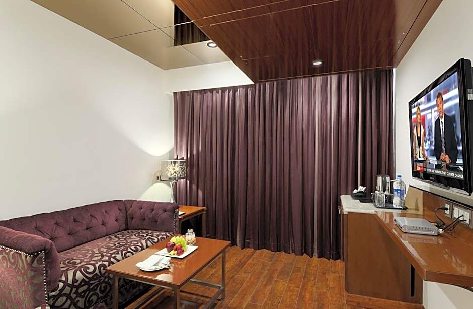 The Elanza Hotel