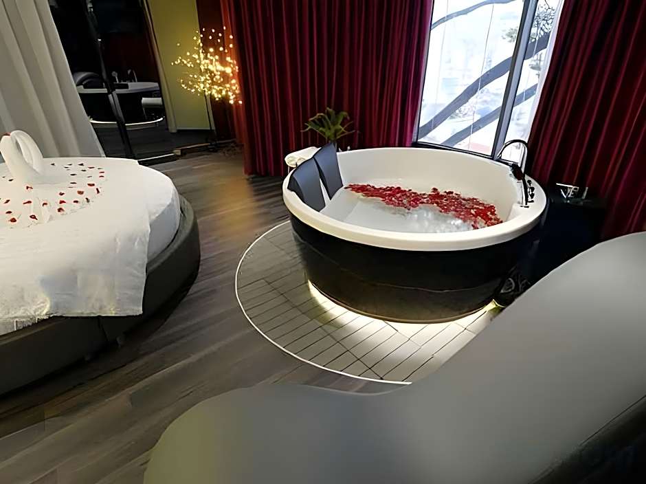 Bonita Signature BTX Hotel 