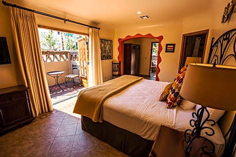 Suite with Mountain View