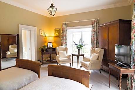 Single Room with Garden View