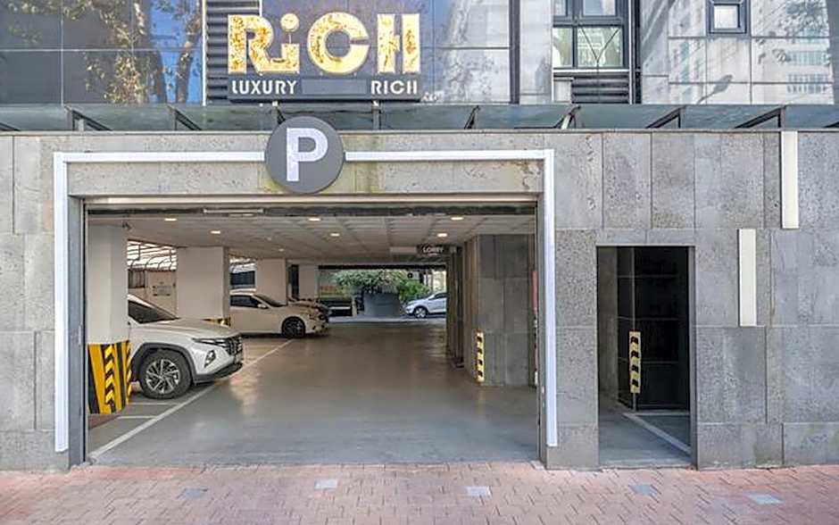 Richi Hotel