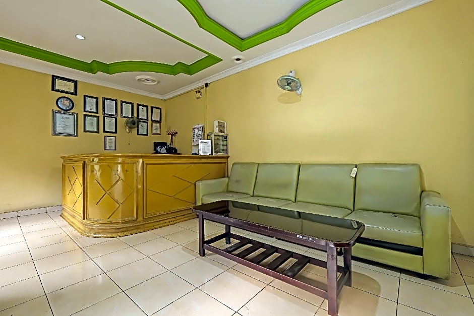 OYO 92485 Hotel Family