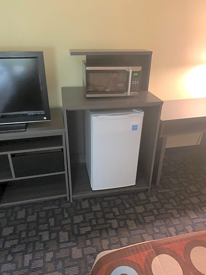 Super 8 by Wyndham Port Clinton