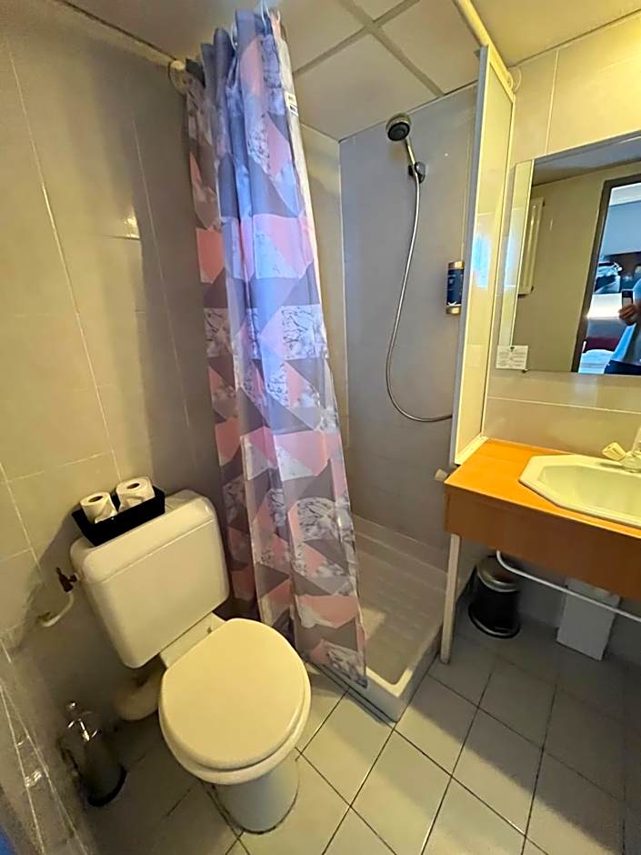 BRIT HOTEL LE VESOUL