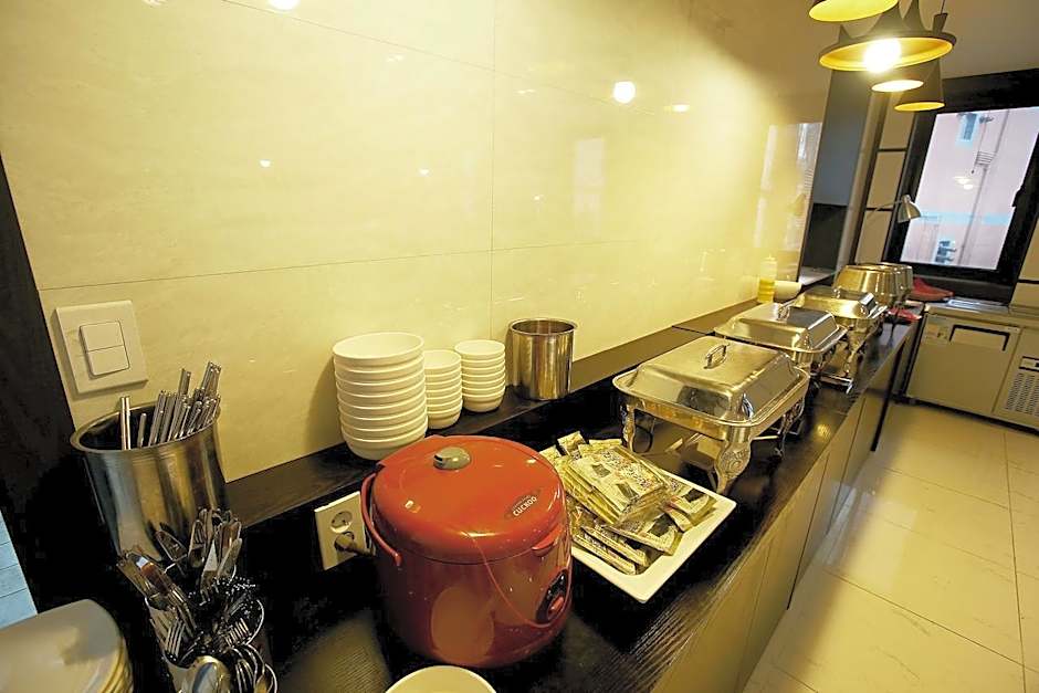 Hwaseong (Hyangnam) elga tourist hotel