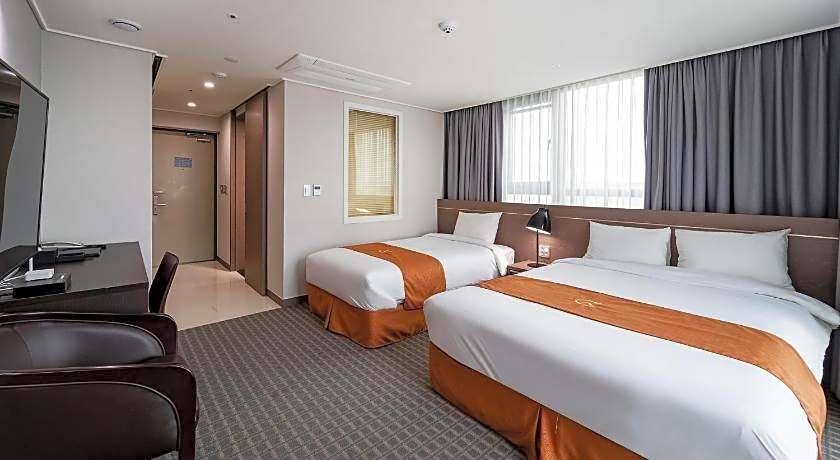 GOLDEN TULIP ESSENTIAL NAMGANG