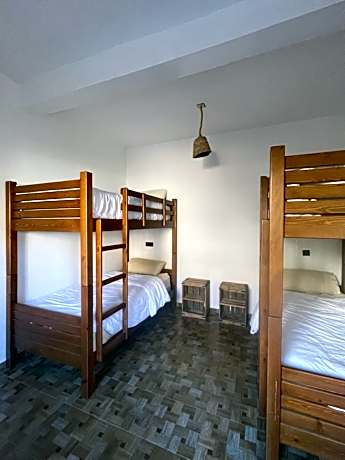 Bed in 4-Bed Mixed Dormitory Room