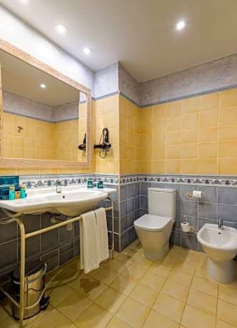 Double Single Use Silken Club