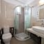 Eleftheria Hotel & Apartments