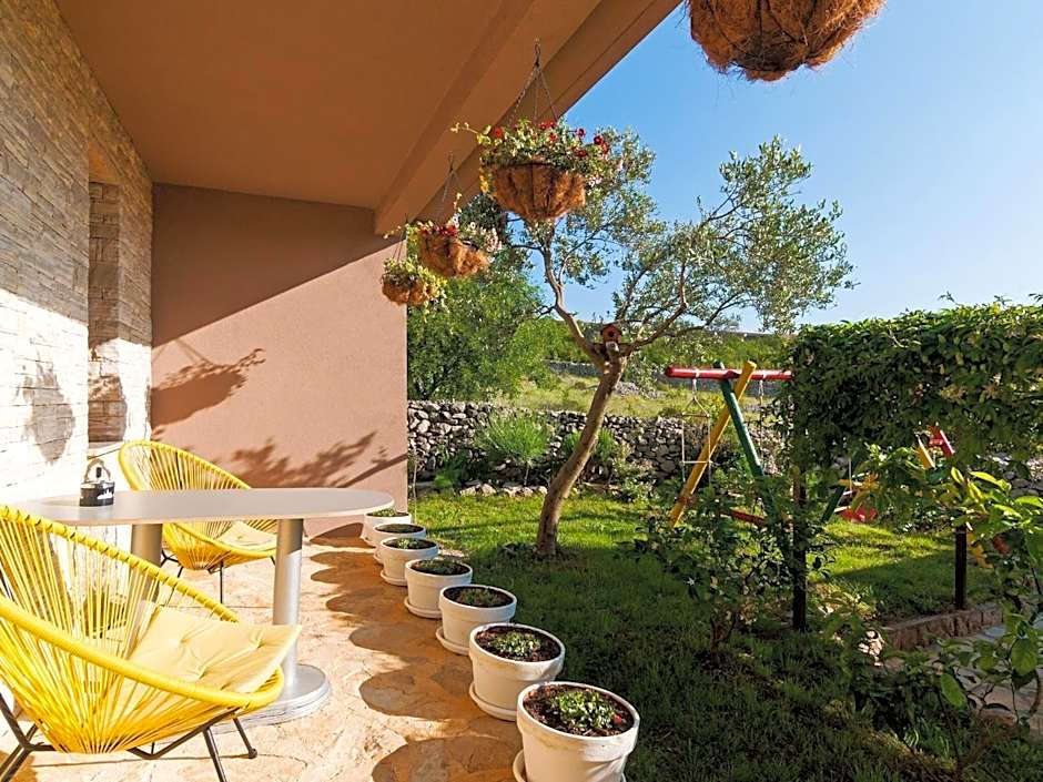 Villa in Rovanjska with Pool & Sea Views