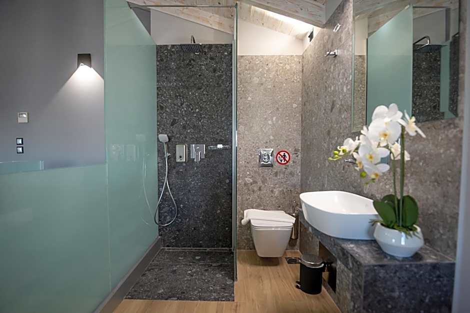 The Victoria Lefkada