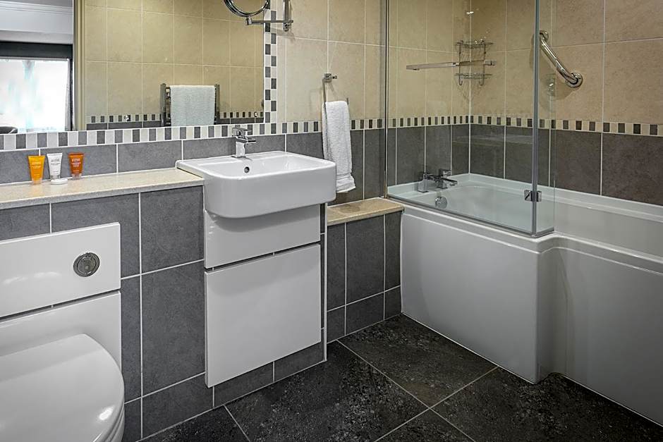 Knights Hill Hotel & Spa