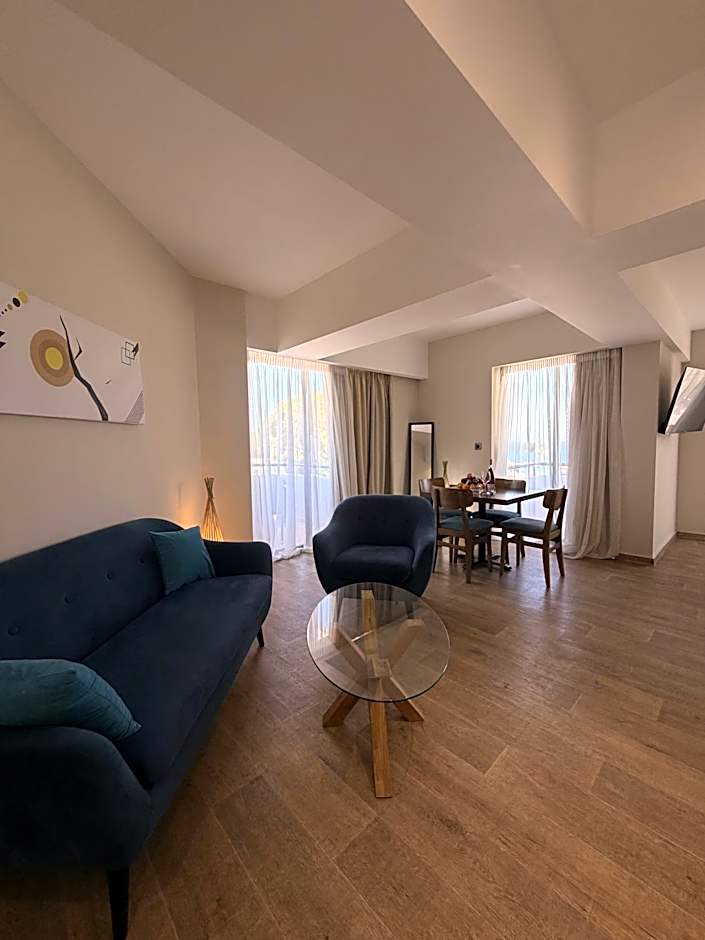 Sunny Days Hotel