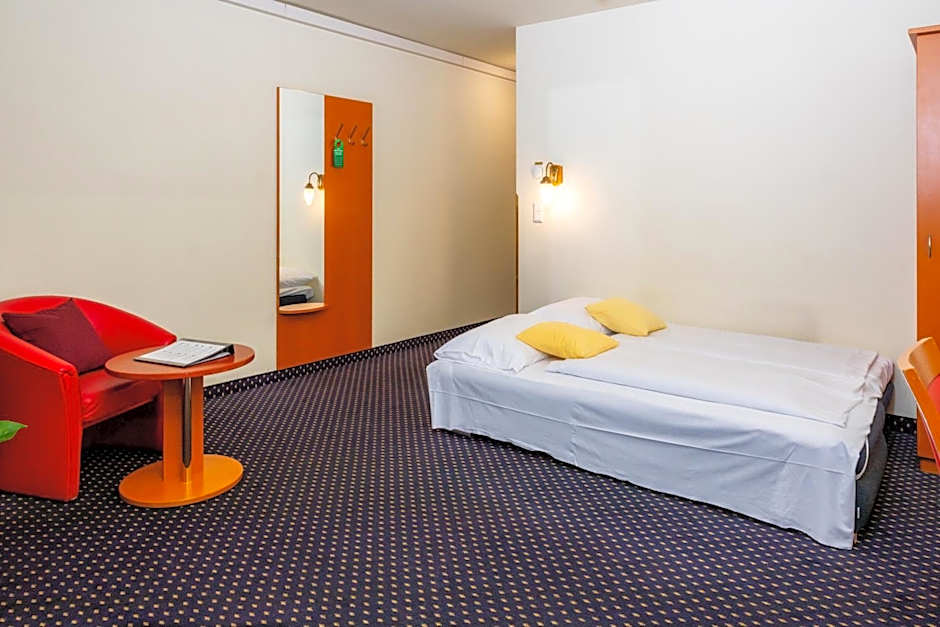 Suite Hotel 900m zur Oper