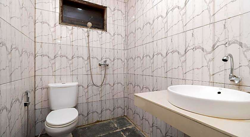 Urbanview Hotel Kampung Istal Megamendung Puncak by RedDoorz