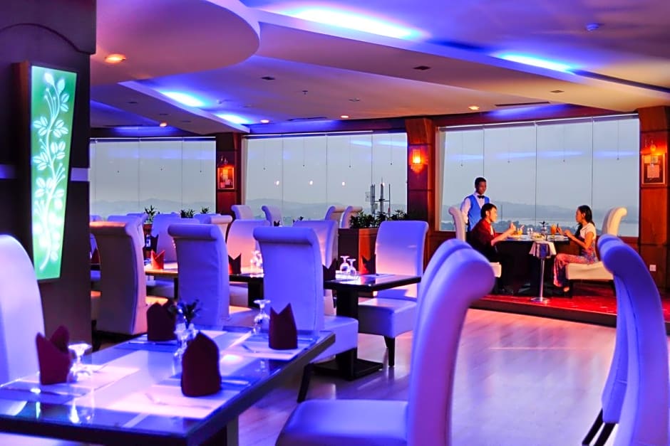 Planet Holiday Hotel & Residence