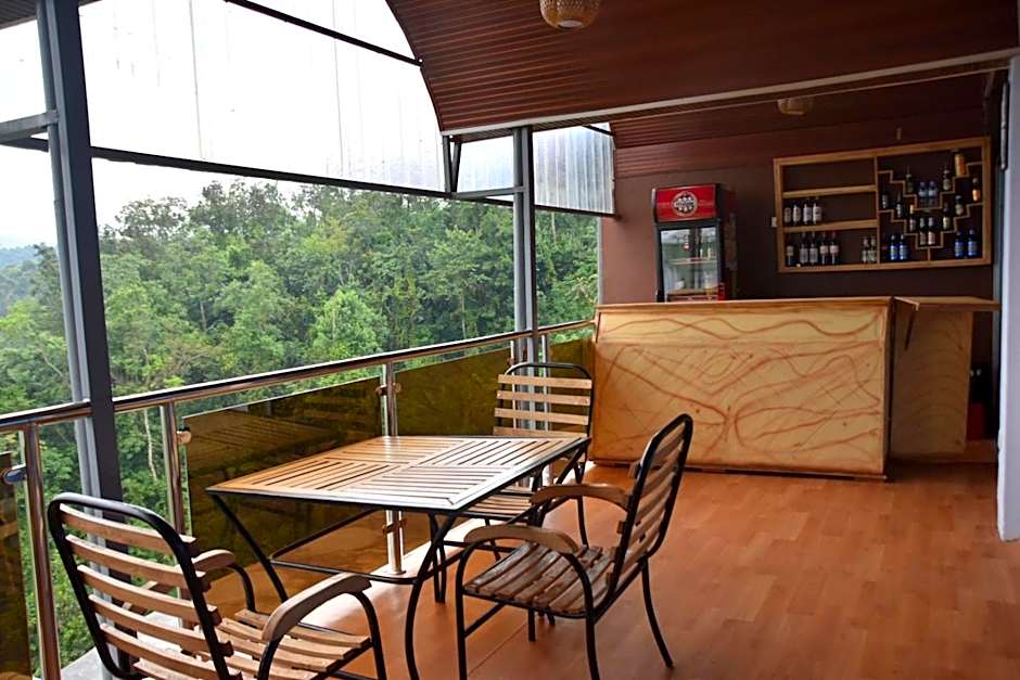 Chimpanzee Lodge