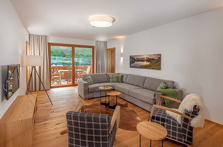 Skylodge Alpine Homes