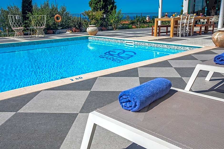 Garbis Villas & Apartments