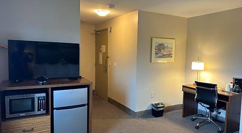 Super 8 by Wyndham Guelph