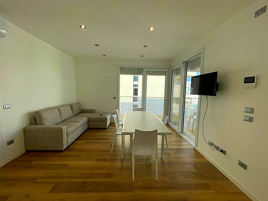 Marina Dream Beach Apartments with Sea View Terrace - Agenzia Cocal