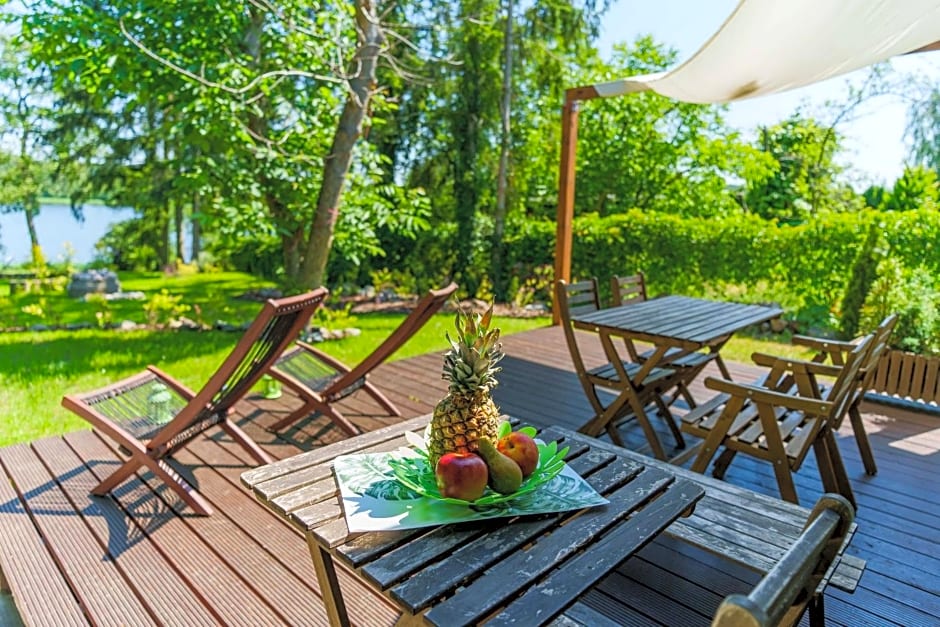 Domek letniskowy nad jeziorem