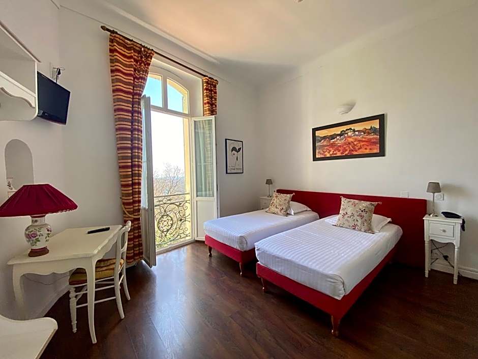 Logis Hotel La Bellaudiere