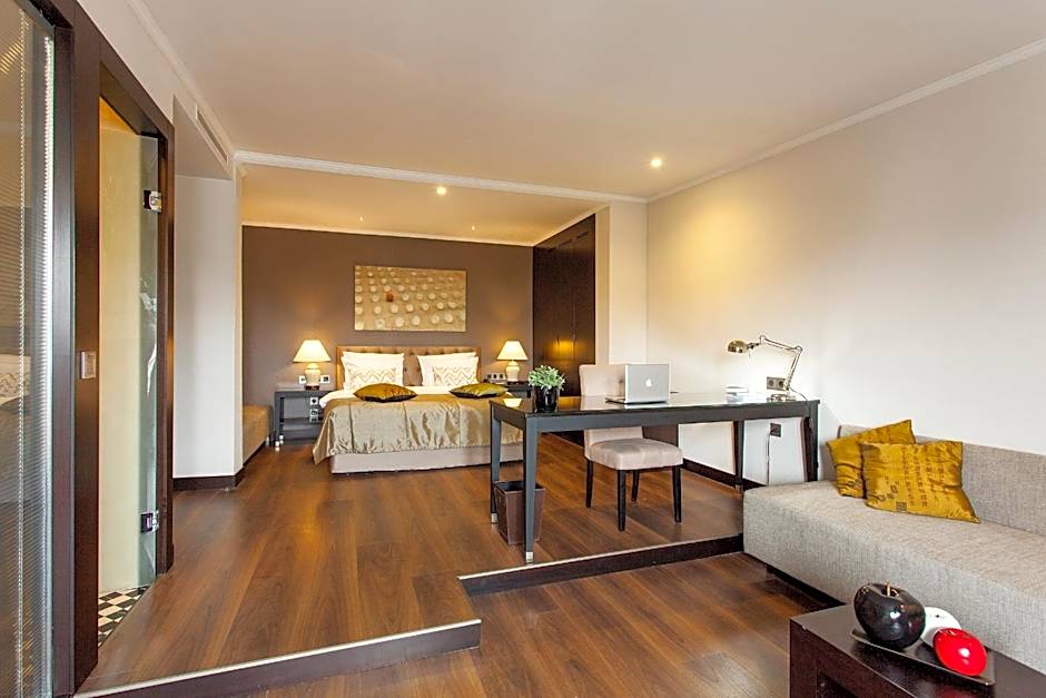 Photo 1 of 11 of Junior Suite