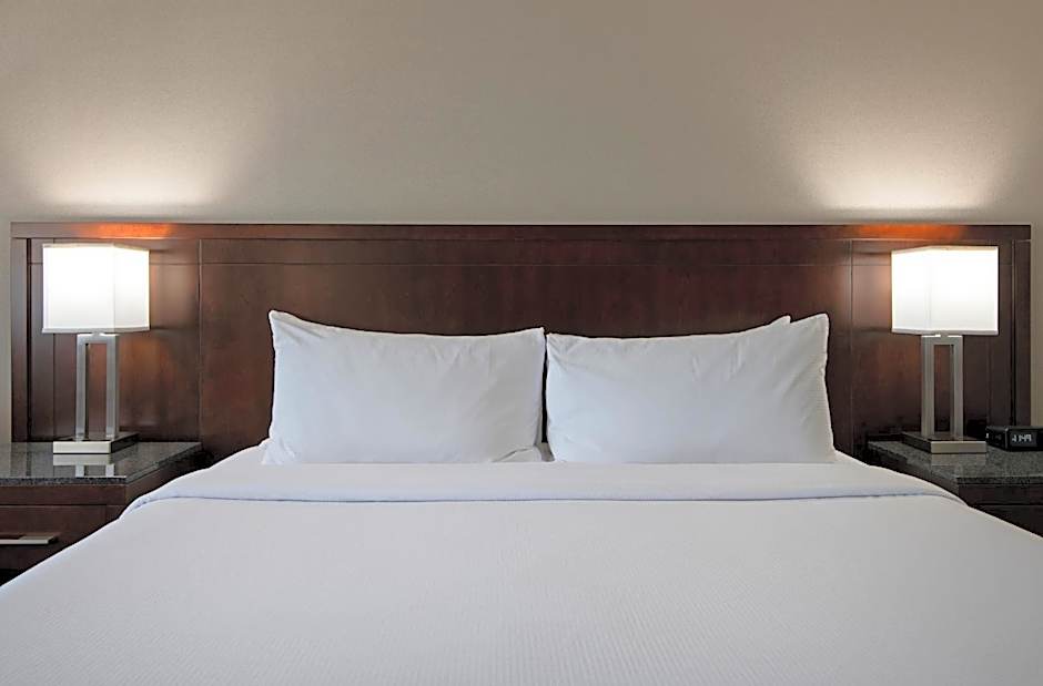 DoubleTree by Hilton - Kamloops