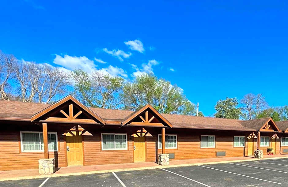 Crossroads Hotel & Event Center