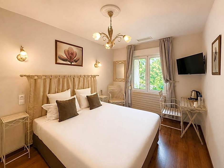 Logis Hôtel Restaurant Les Norias